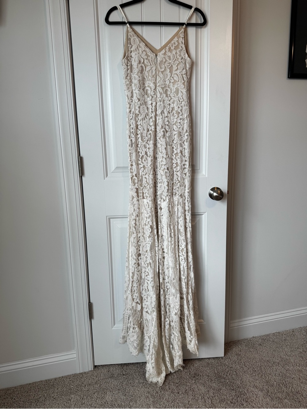 Lulu's Ivory Lace Mermaid Maxi Dress with Spaghetti Straps - Picture 8 of 10